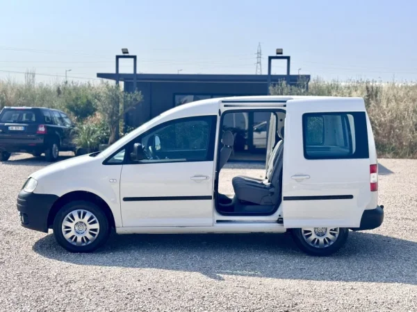 Durres, shitet Volkswagen Caddy Life 1.9nafte 2007 Nafte, e bardhë manuale Kondicioner