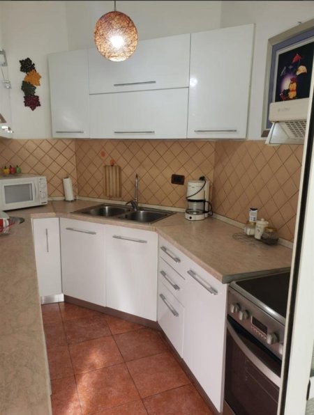 Tirane, jepet me qera apartament 2+1+Ballkon Kati 9, 100 m² 600 € 