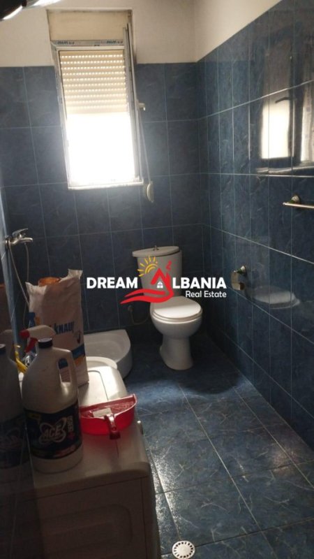 Tirane, jepet me qera apartament 2+1 , 100 m² 500 € (Tek Terminali Jug-Veri)