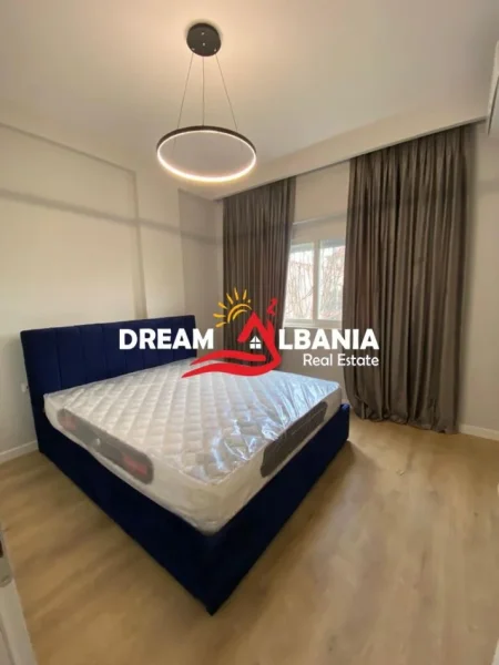 Tirane, jepet me qera apartament 2+1 , 80 m² 700 € (ne zonen e 21 Dhjetorit prane konvikteve te Inxhinierise se Ndertimit)