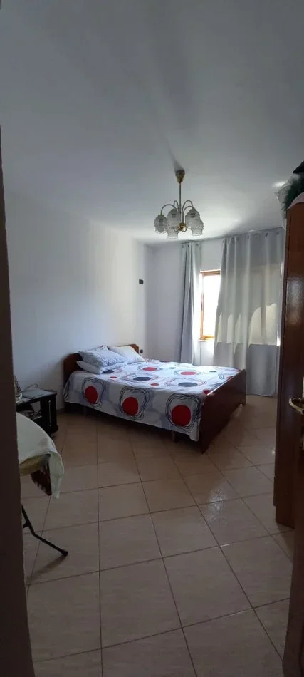 Tirane, shitet apartament 2+1+Aneks+Ballkon Kati 5, 86 m² 95.000 € (Brryli)