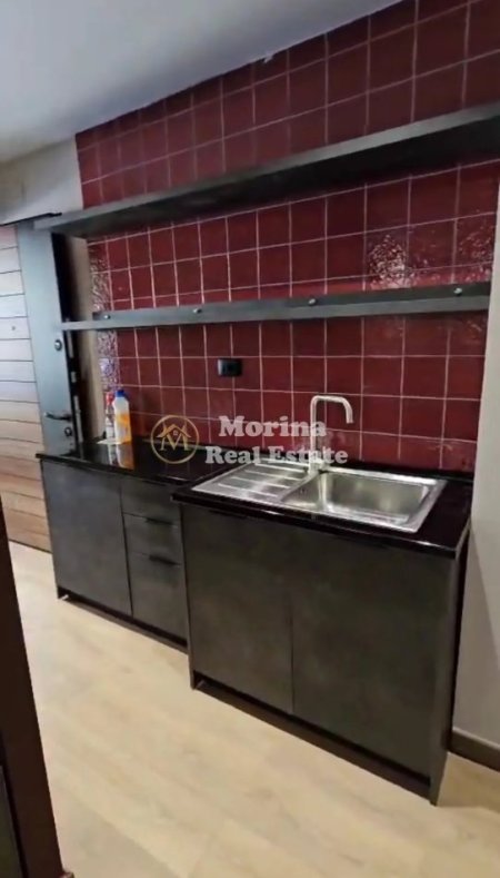 Tirane, jepet me qera 1+1 Kati 1, 55 m² 700 € (Myslym Shyri)