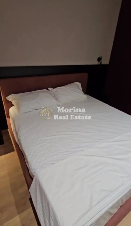 Tirane, jepet me qera 1+1 Kati 1, 55 m² 700 € (Myslym Shyri)