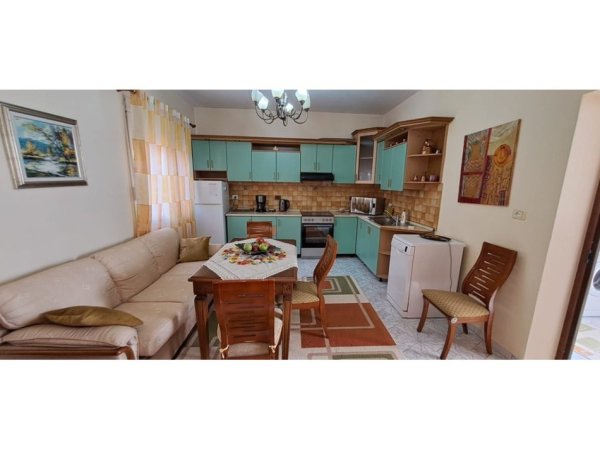Tirane, jap me qera apartament 2+1 Kati 2, 72 m² 500 € (Ambasada Amerikane)