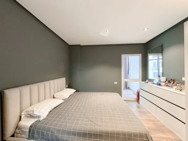 Tirane, jepet me qera apartament 2+1+Ballkon Kati 6, 90 m² 700 € (Don Bosko)