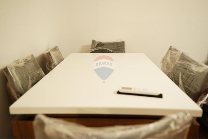 Tirane, jepet me qera apartament 1+1 , 63 m² 600 € 