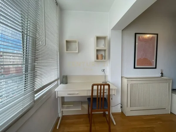 Tirane, jepet me qera apartament 2+1 Kati 9, 100 m² 750 € 