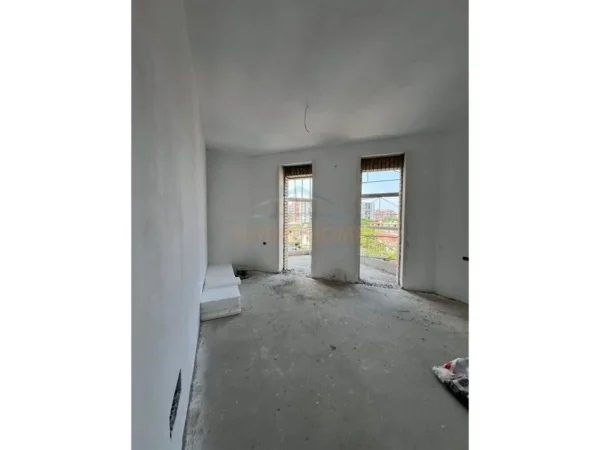Tirane, shitet apartament 2+1 Kati 3, 117 m² 210.400 € 