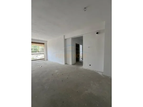 Tirane, shitet apartament 2+1 Kati 3, 117 m² 210.400 € 