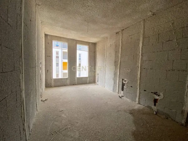 Tirane, shitet apartament 1+1 Kati 5, 67 m² 72.000 € (Univers City)