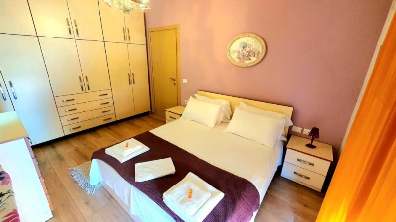 Tirane, jepet me qera apartament 1+1 Kati 2, 72 m² 700 € 