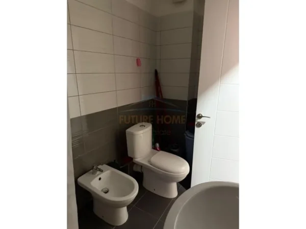 Tirane, jepet me qera apartament 1+1 Kati 5, 56 m² 490 € (SPITALI AMERIKAN 3)