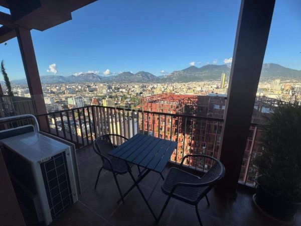 Tirane, jepet me qera apartament 2+1+Ballkon Kati 19, 110 m² 1.501 € 