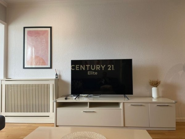 Tirane, jepet me qera apartament 2+1 Kati 9, 76 m² 750 € 