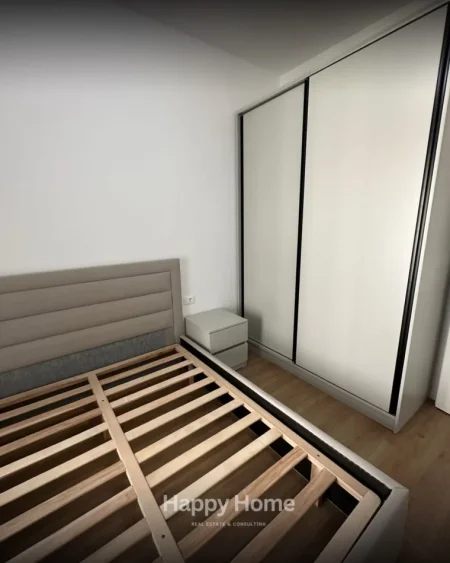 Tirane, jepet me qera apartament 1+1 Kati 2, 60 m² 400 € (Rezidenca Kaim)