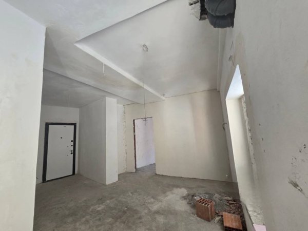 SHITET APARTAMENT 1+1  SHKOLLA E KUQE  150.000 €