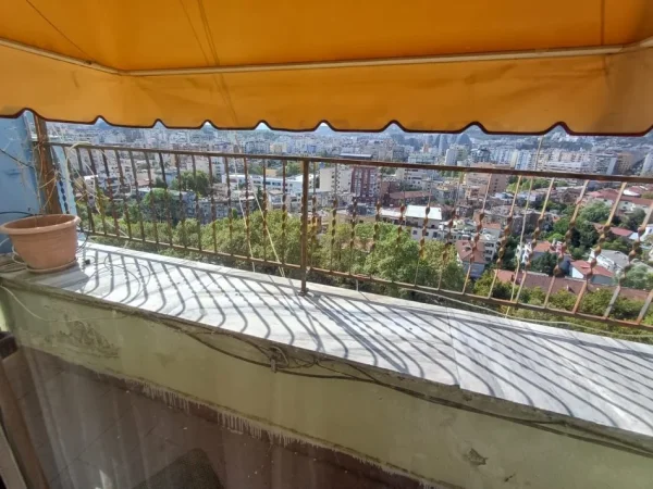 APARTAMENT 2+1 ME QIRA  650 € (ISH EKSPOZITA)