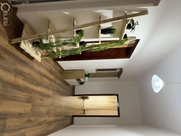 Tirane, jepet me qera apartament 1+1+Ballkon Kati 4, 73 m² 650 € (RRUGA E KAVAJES XHAMIA)