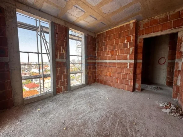 Tirane, shitet apartament 1+1 Kati 7, 99 m² 160.000 € 