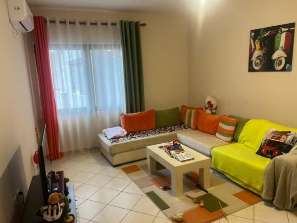 Tirane, shitet apartament 1+1 Kati 3, 78 m² 104.000 € 