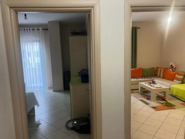 Tirane, shitet apartament 1+1 Kati 3, 78 m² 104.000 € 