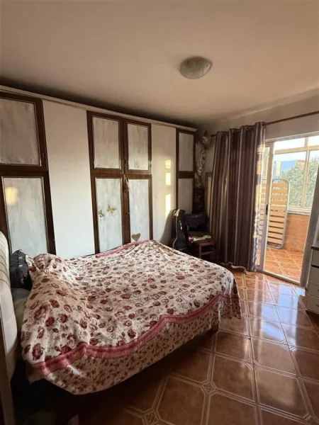 Tirane, jepet me qera apartament 2+1+Ballkon Kati 3, 75 m² 550 € (SIRI KODRA)