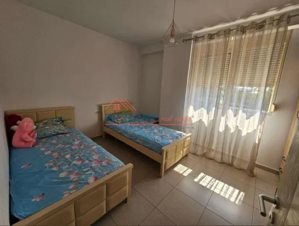 Tirane, shitet apartament 2+1+Ballkon Kati 1, 92 m² 120.000 € (Shkoze)