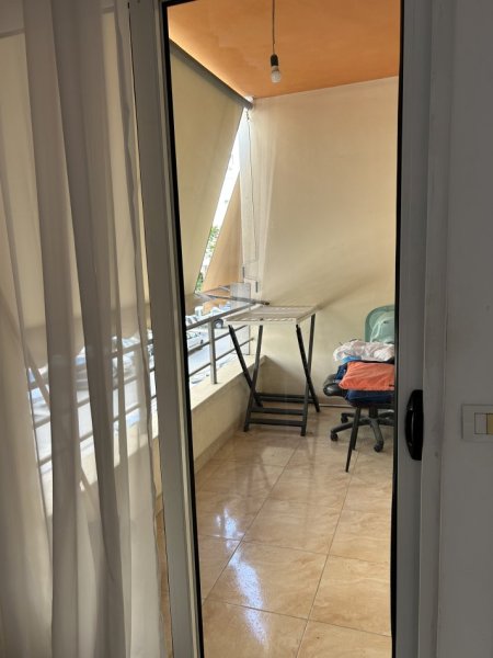Tirane, jepet me qera apartament 1+1+Aneks+Ballkon , 65 m² 400 € (Astir Kompleksi Fratari)