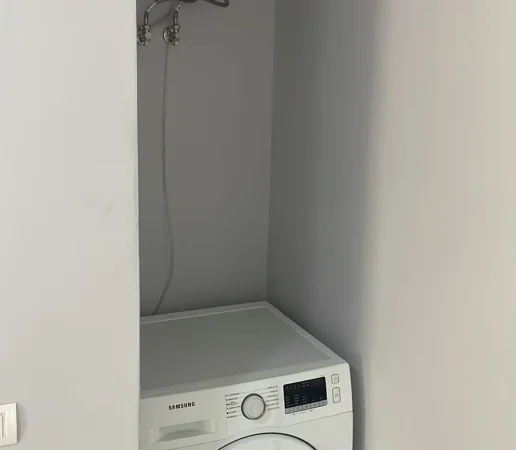 Tirane, jepet me qera apartament 2+1 Kati 7, 105 m² 700 € (prane shkolles Niket Dardani)