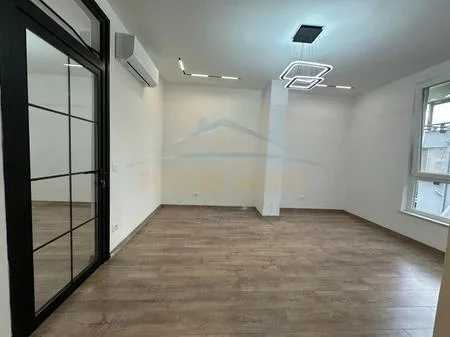 Tirane, shitet apartament 2+1 Kati 3, 77 m² 175.000 € (Rruga e Elbasanit)
