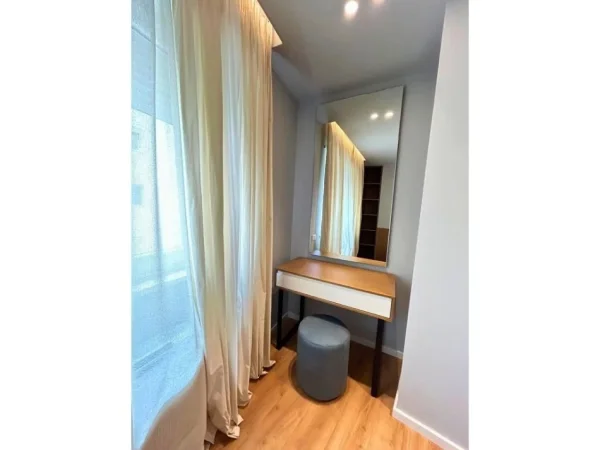 Tirane, jepet me qera apartament 1+1 Kati 6, 70 m² 1.000 € 