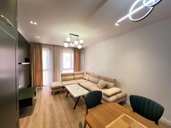 Tirane, jepet me qera apartament 2+1 Kati 4, 101 m² 750 € (Green city Residence)