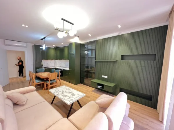 Tirane, jepet me qera apartament 2+1 Kati 4, 101 m² 750 € (Green city Residence)