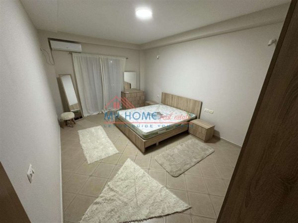 Tirane, jepet me qera apartament 2+1+Ballkon Kati 6, 80 m² 550 € (Don Bosko)
