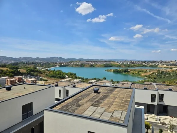 Tirane, shitet apartament 2+1 Kati 3, 112 m² 224.000 € (FARKE)