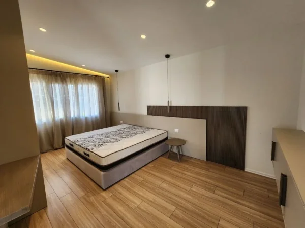 Tirane, shitet Vile 3+1 , 355 m² 700.000 € 