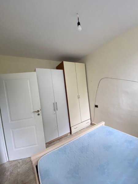 Tirane, jepet me qera apartament 1+1 Kati 0, 60 m² 350 € (Rruga Besa)