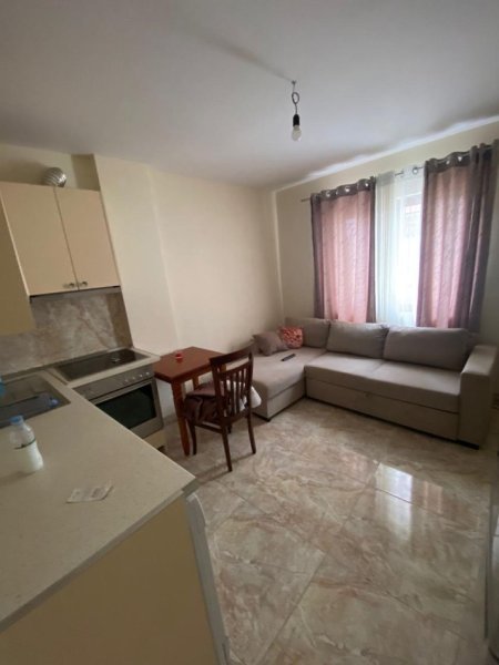 Tirane, jepet me qera apartament 1+1 Kati 0, 60 m² 350 € (Rruga Besa)