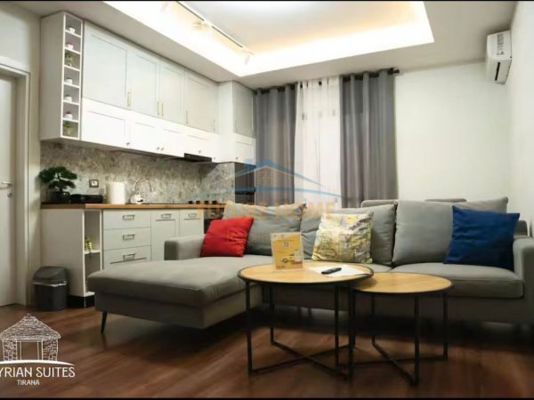 Tirane, jepet me qera apartament 2+1 Kati 1, 70 m² 1.000 € (Medrese)