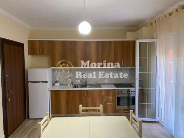 Tirane, jepet me qera apartament 1+1+Ballkon Kati 2, 64 m² 400 € (Kopshti Botanik)