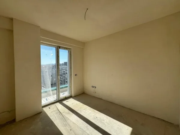 Tirane, shitet apartament 3+1+Aneks+Ballkon Kati 10, 281 m² 570.000 € (KOMUNA E PARISIT PERBALL ME KIKA 2)