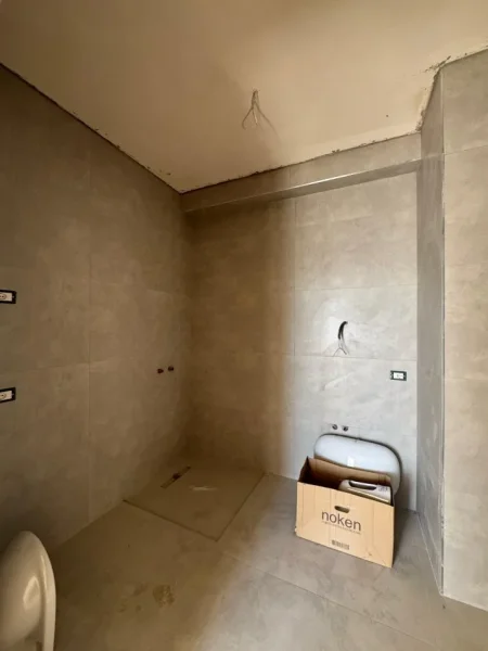 Tirane, shitet apartament 3+1+Aneks+Ballkon Kati 10, 281 m² 570.000 € (KOMUNA E PARISIT PERBALL ME KIKA 2)