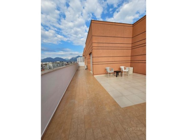 Tirane, jepet me qera apartament 2+1+Ballkon Kati 6, 160 m² 520 € (Kombinat)