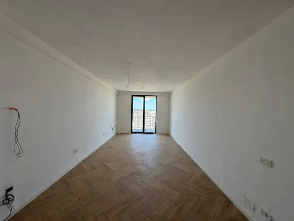 Tirane, jepet me qera ambjent biznesi Kati 13, 152 m² 2.200 € (RRUGA MINE PEZA)