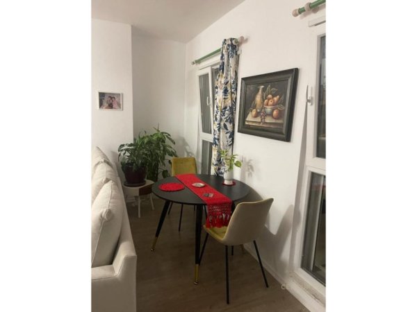 Tirane, jepet me qera apartament 2+1 Kati 7, 90 m² 460 € 