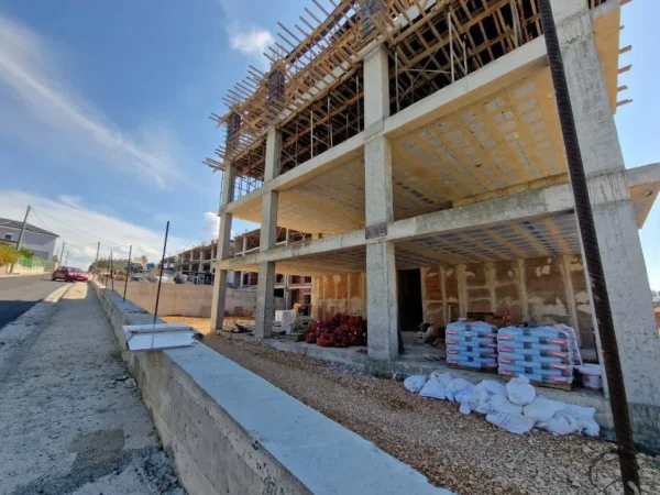 Tirane, shitet apartament 1+1 Kati 4, 70 m² 68.300 € 