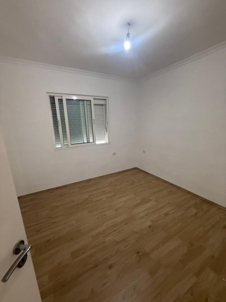Tirane, shitet apartament 2+1 Kati 5, 73 m² 165.000 € (Komuna Parisit)
