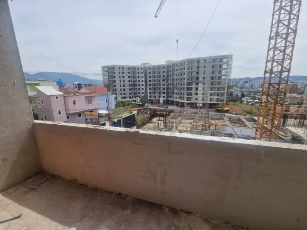 Tirane, shes apartament 1+1+Ballkon Kati 2, 71 m² 79.000 € (Paskuqan)