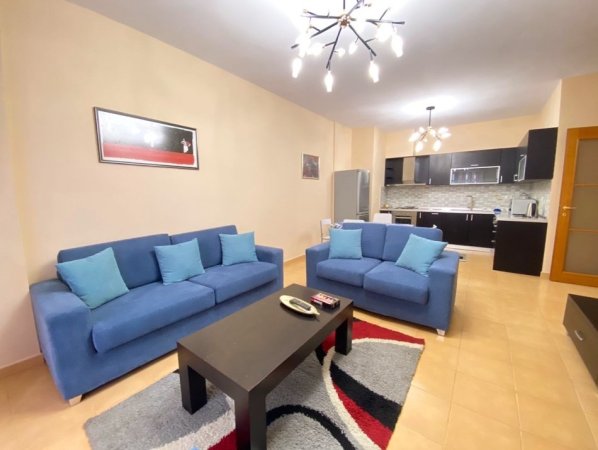 Tirane, jap me qera apartament 2+1+Ballkon Kati 2, 110 m² 85.000 € (Rruga Mustafa Matohiti, prane RTSH)