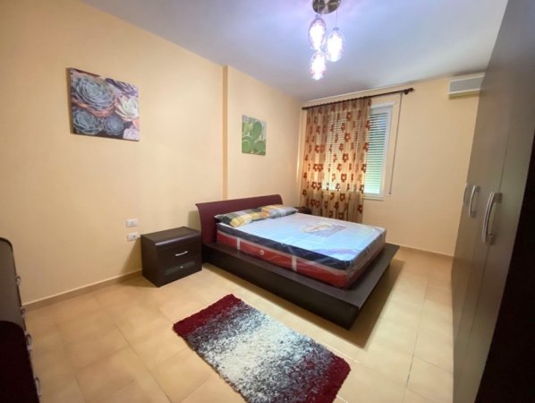 Tirane, jap me qera apartament 2+1+Ballkon Kati 2, 110 m² 85.000 € (Rruga Mustafa Matohiti, prane RTSH)